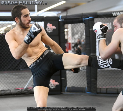 2021-05-02 Milano in the Cage 7 01169 Alessandro Belfiore-Geremia Vilutis - Shoot boxe classe B -76kg